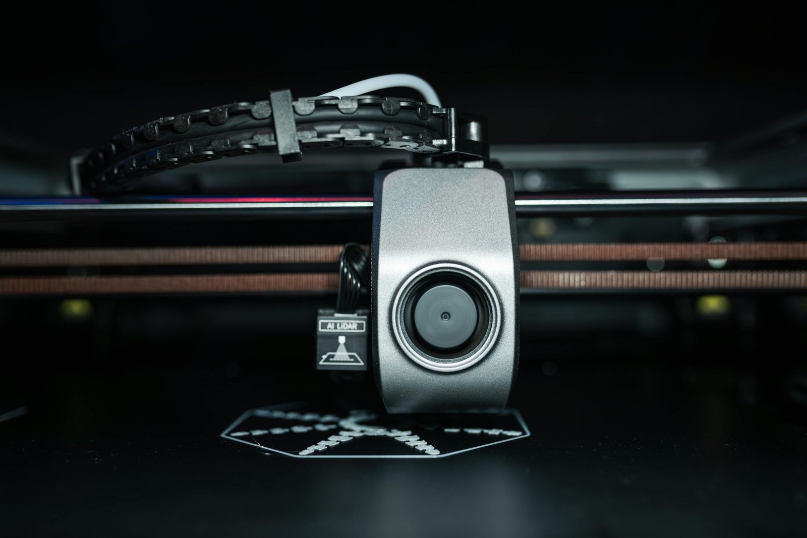 Cabezal de impresora 3D durante la fabricación de una pieza